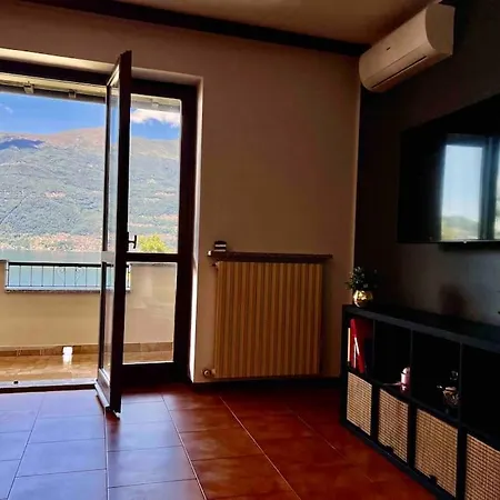 La Bella Vita Lakeview Apartment